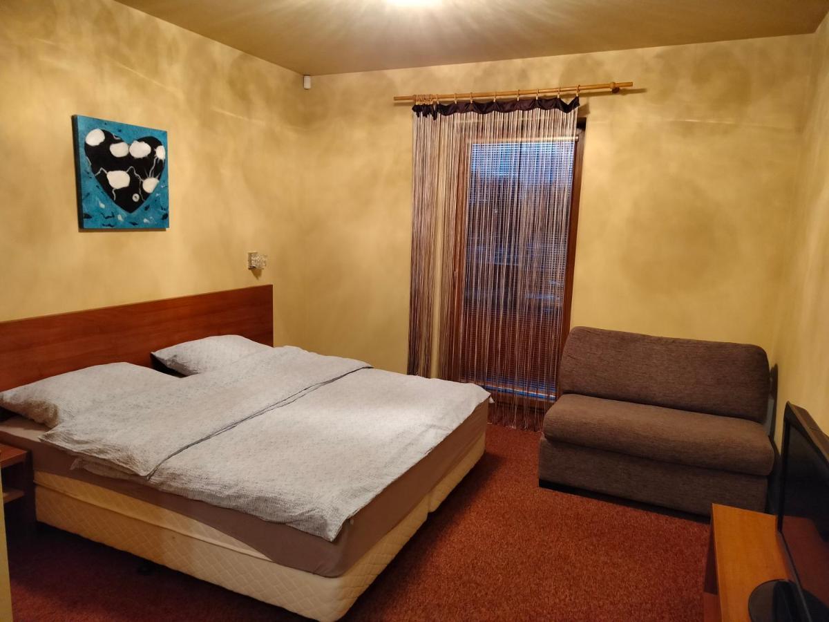 Velka Lomnica Apartman Robo ภายนอก รูปภาพ